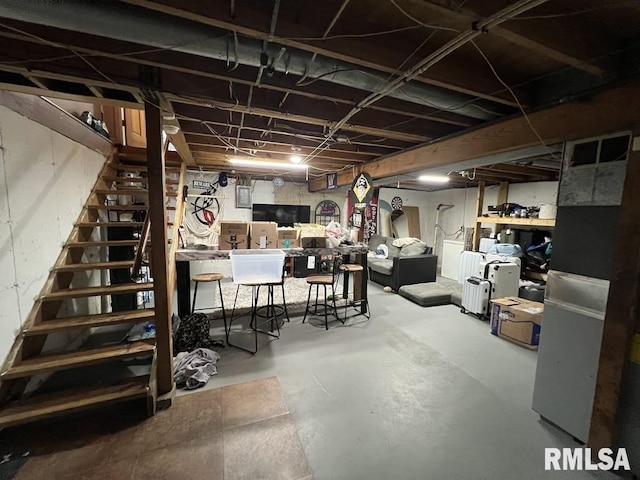 1520 E Wheeler St, Macomb, IL 61455 - unfinished basement with stairway