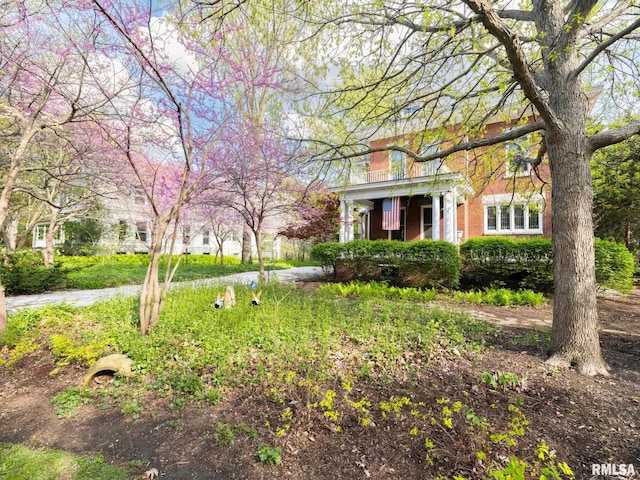 view of front of house