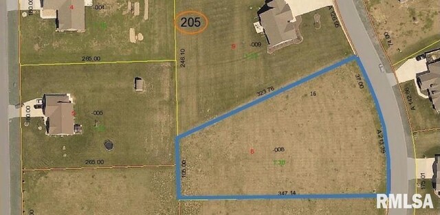 107 Lost Creek Ct, Pekin, IL 61554 - photo 4