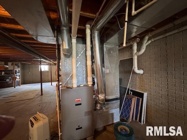24211 N Carver Rd, Canton, IL 61520 - view of utilities