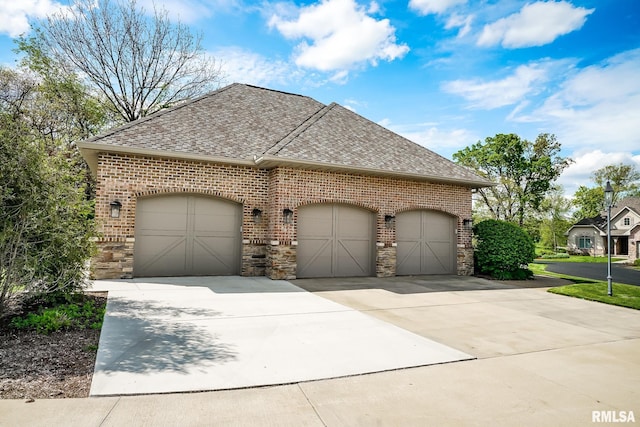 exterior space featuring driveway
