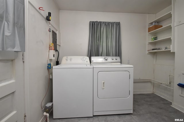 420 W Garfield Ave, Bartonville, IL 61607 - laundry room with washing machine and dryer