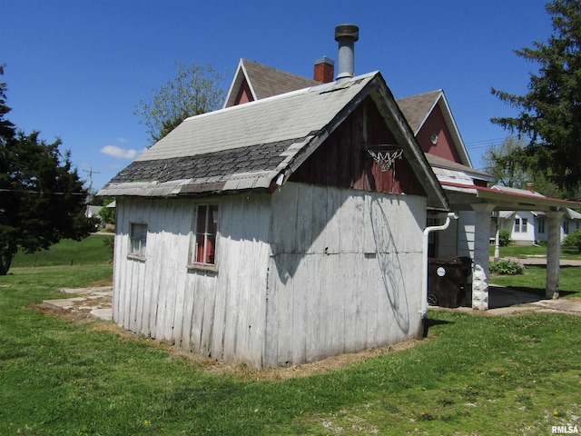 906 E Broadway St, Astoria, IL 61501 - view of outbuilding