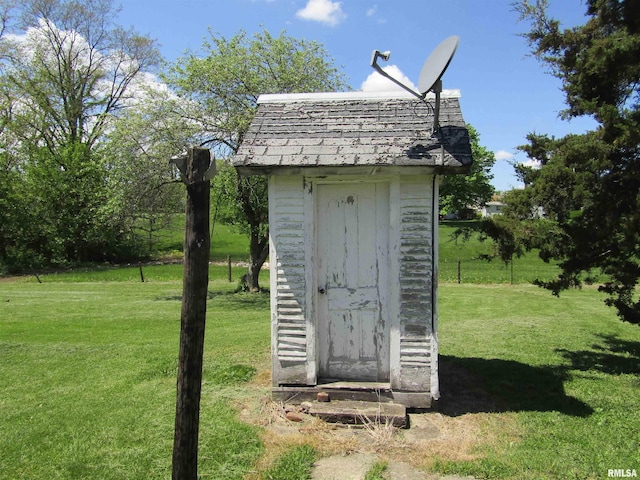 906 E Broadway St, Astoria, IL 61501 - view of shed