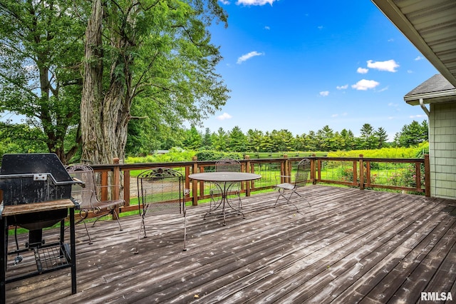 21016 N US Highway 24, Canton, IL 61520 - view of wooden deck