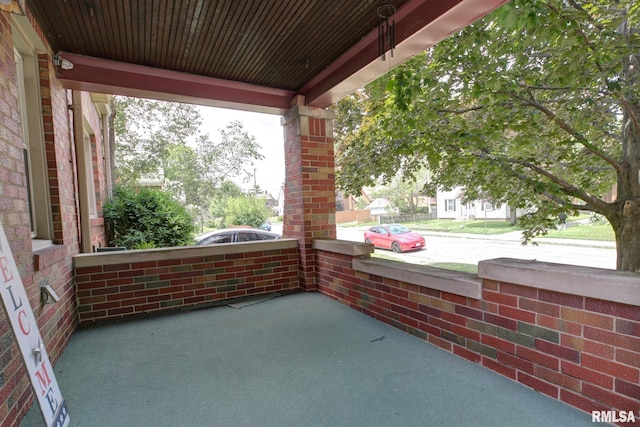 606 W Maywood Ave, Peoria, IL 61604 - view of patio / terrace