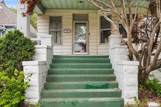 1803 W Barker Ave, Peoria, IL 61606 - property entrance featuring a porch
