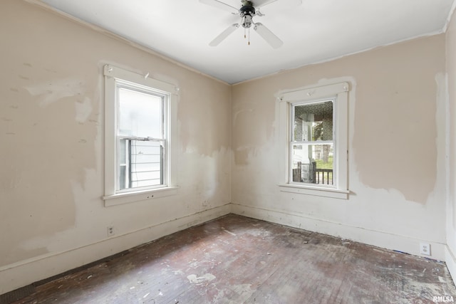 910 W Virginia Ave, Peoria, IL 61604 - spare room with hardwood / wood-style floors and ceiling fan