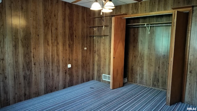 927 W Oakview Dr, Peoria, IL 61615 - view of closet