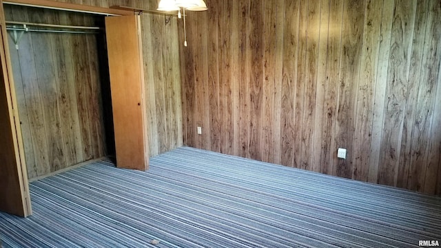 927 W Oakview Dr, Peoria, IL 61615 - spare room featuring wooden walls