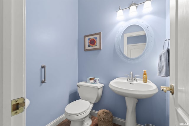 11506 N Bristol Dr, Dunlap, IL 61525 - bathroom with toilet and baseboards