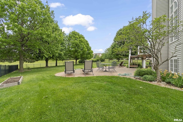 11506 N Bristol Dr, Dunlap, IL 61525 - view of yard with a patio