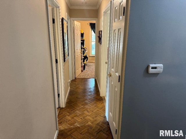 1635 W Country Oaks Ct, Dunlap, IL 61525 - hallway with ornamental molding and baseboards