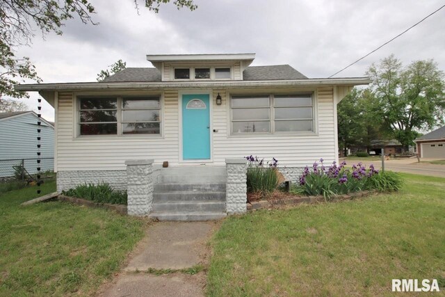 102 W Essex St, Glasford, IL 61533 - photo 2