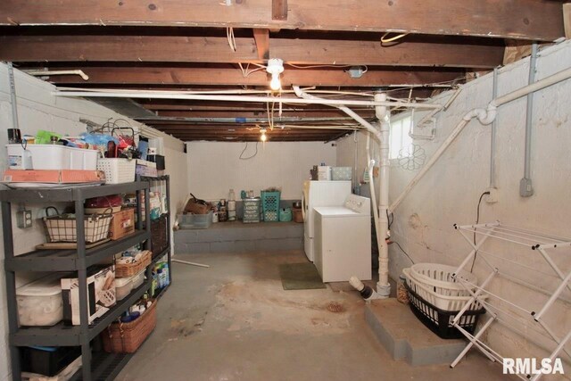 102 W Essex St, Glasford, IL 61533 - photo 62