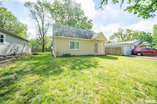 304 Meyers St, South Pekin, IL 61564 - view of front of house featuring a garage