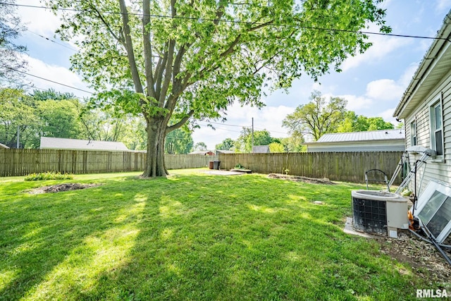 304 Meyers St, South Pekin, IL 61564 - view of yard with cooling unit