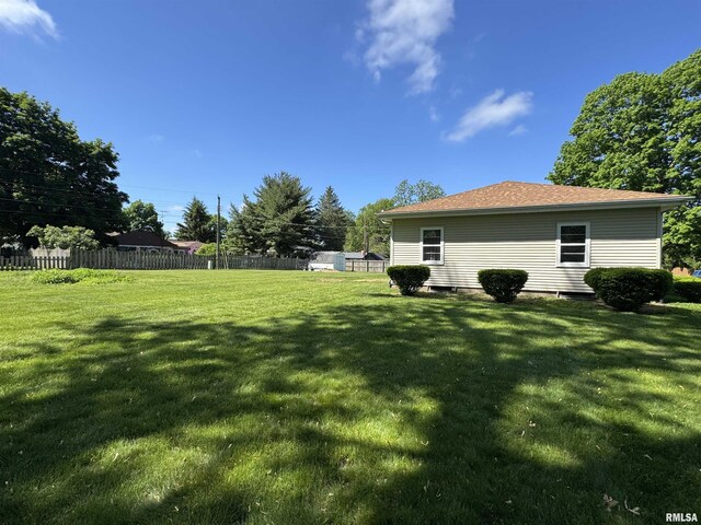 715 Lawndale Dr, Macomb, IL 61455 - photo 35