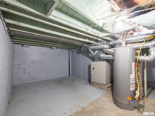 246 Herget St, Pekin, IL 61554 - unfinished basement with gas water heater
