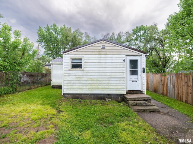 246 Herget St, Pekin, IL 61554 - view of outdoor structure