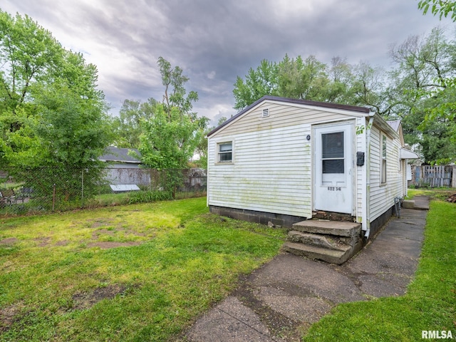 246 Herget St, Pekin, IL 61554 - view of outbuilding with entry steps