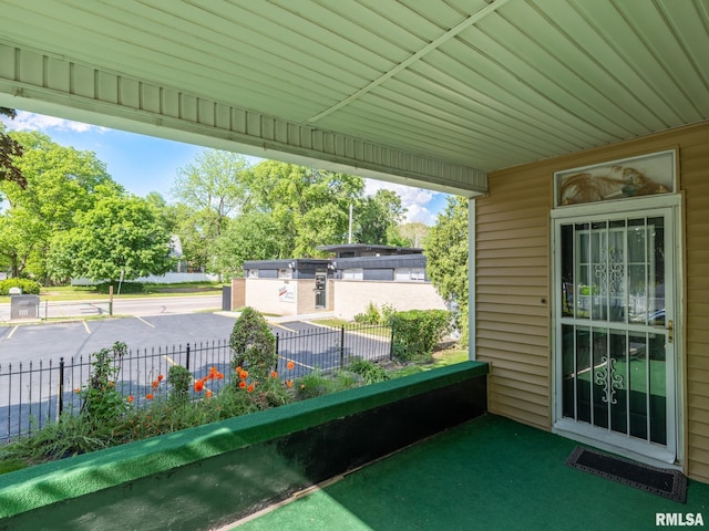 1218 N Sheridan Rd, Peoria, IL 61606 - view of patio / terrace with fence