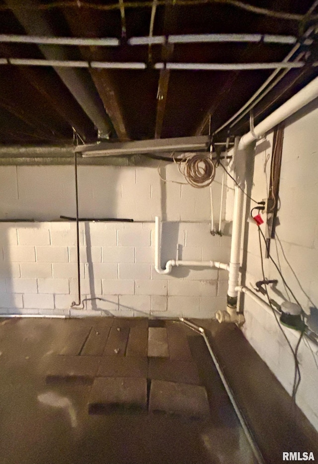 123 N Oak St, Williamsfield, IL 61489 - view of unfinished below grade area