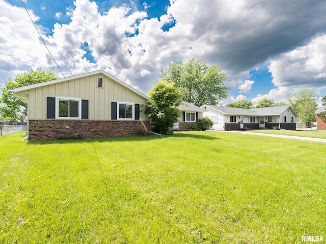 3509 S Dorothy Ct, Bartonville, IL 61607 - ranch-style home featuring board and batten siding and brick siding