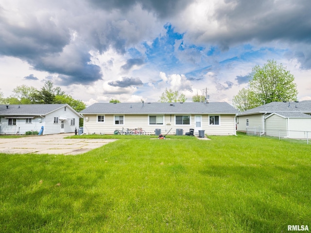 3509 S Dorothy Ct, Bartonville, IL 61607 - back of property with central AC unit