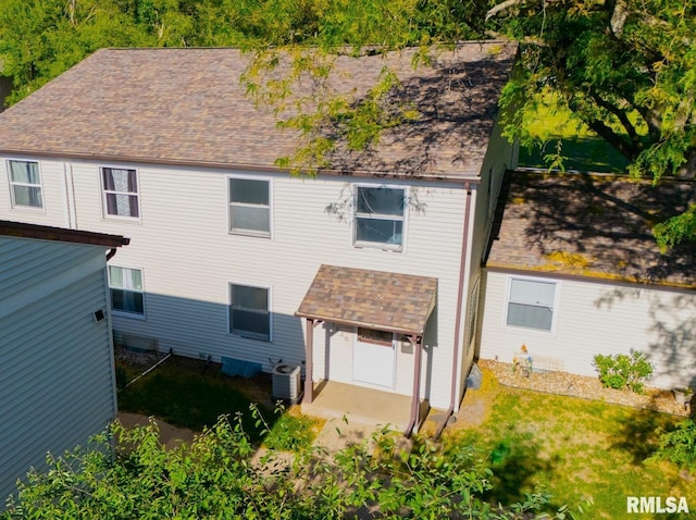 1020 Florence Ave, Pekin, IL 61554 - rear view of property featuring roof with shingles