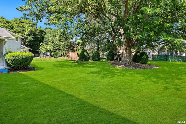 707 Yorkshire Ct, Washington, IL 61571 - photo 5