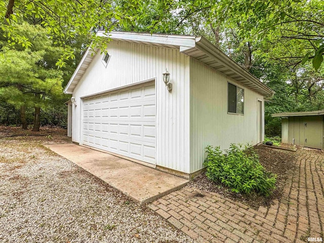6006 N Big Hollow Rd, Peoria, IL 61615 - view of detached garage
