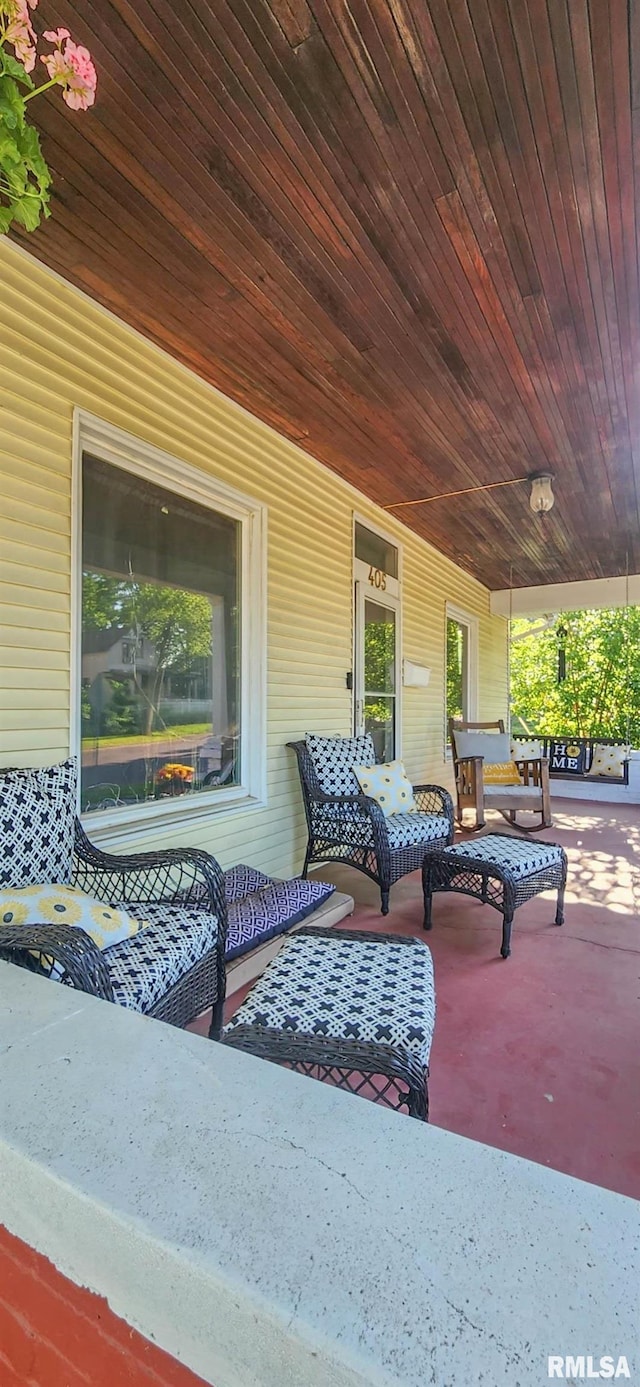 405 Washington St, Pekin, IL 61554 - view of porch