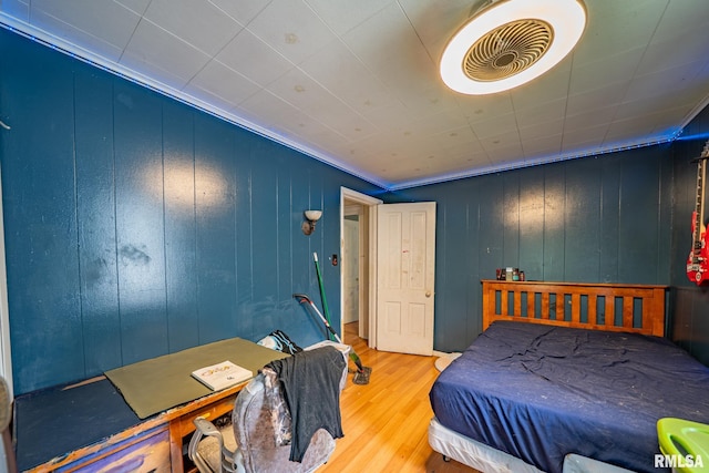 128 W Spruce St, Canton, IL 61520 - bedroom with wood finished floors
