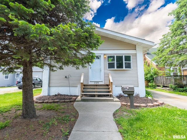 2205 N N St, Peoria, IL 61604 - view of front facade with entry steps