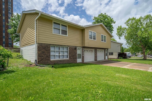 2706 W Millbrook Ct, Peoria, IL 61615 - view of front facade featuring brick siding, an attached garage, and concrete driveway