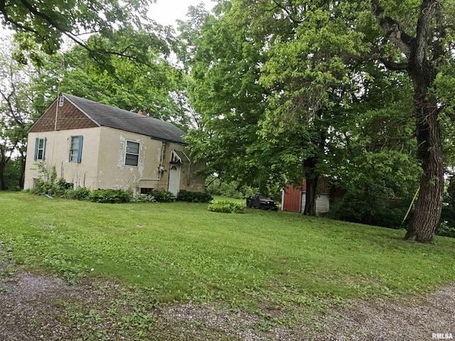 3304 E Washington St, East Peoria, IL 61611 - view of grassy yard