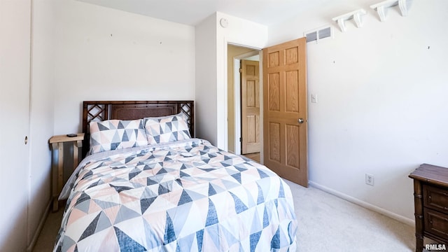 7409 N Piccadilly Pl, Peoria, IL 61614 - carpeted bedroom with baseboards