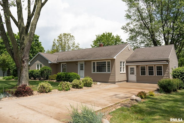 412 Timberlan Rd, Metamora, IL 61548 - photo 1