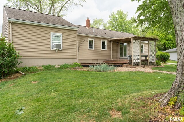 412 Timberlan Rd, Metamora, IL 61548 - photo 11