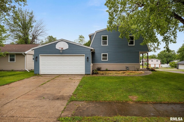 3348 W Lisa Ln, Peoria, IL 61615 - view of front of home featuring driveway, a front lawn, and a garage