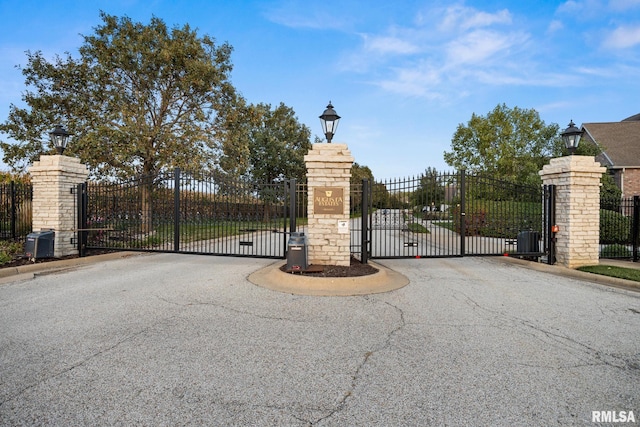 2218 W Augusta Dr, Dunlap, IL 61525