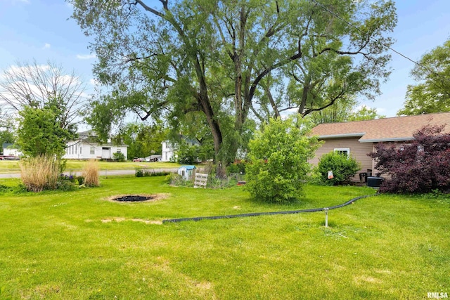 507 E Main St, Bryant, IL 61519 - view of green lawn