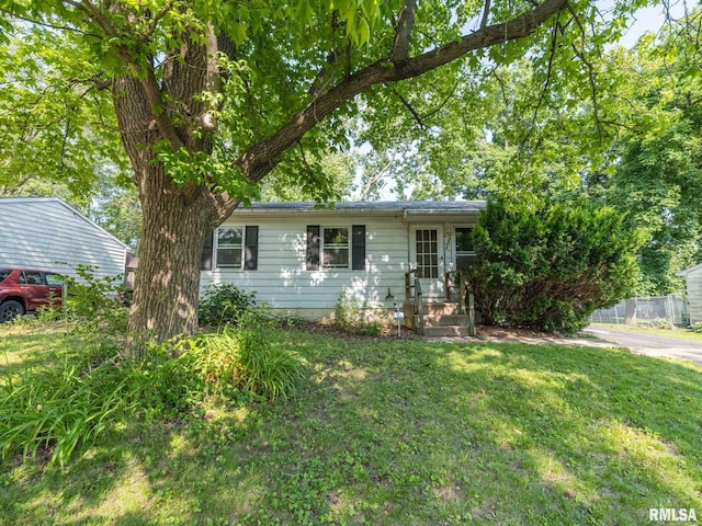 1908 N Idaho St, Peoria, IL 61604 - view of front of home