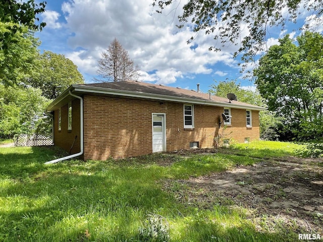 9333 S Powell Rd, Peoria, IL 61607 - back of property featuring brick siding