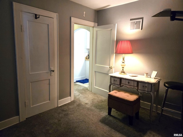 605 S Main St, Canton, IL 61520 - carpeted bedroom with baseboards