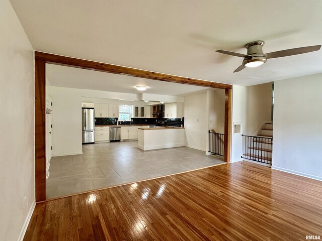 9111 N Pine Tree Rd, Peoria, IL 61615