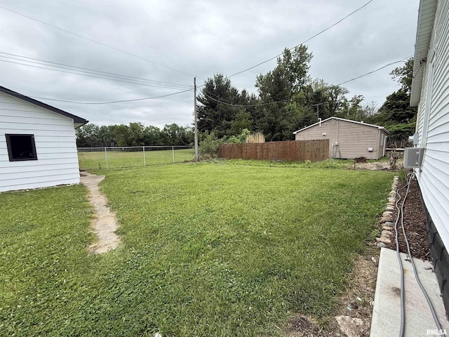 210 Minch St, South Pekin, IL 61564 - view of yard
