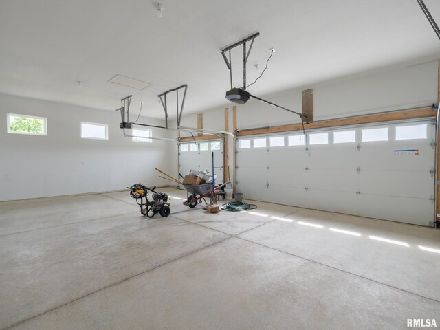 112 Shannon Hills Dr, Washington, IL 61571 - garage with a garage door opener
