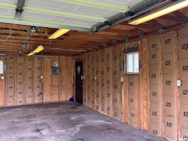 6 Bay Shore Dr, Lacon, IL 61540 - view of garage